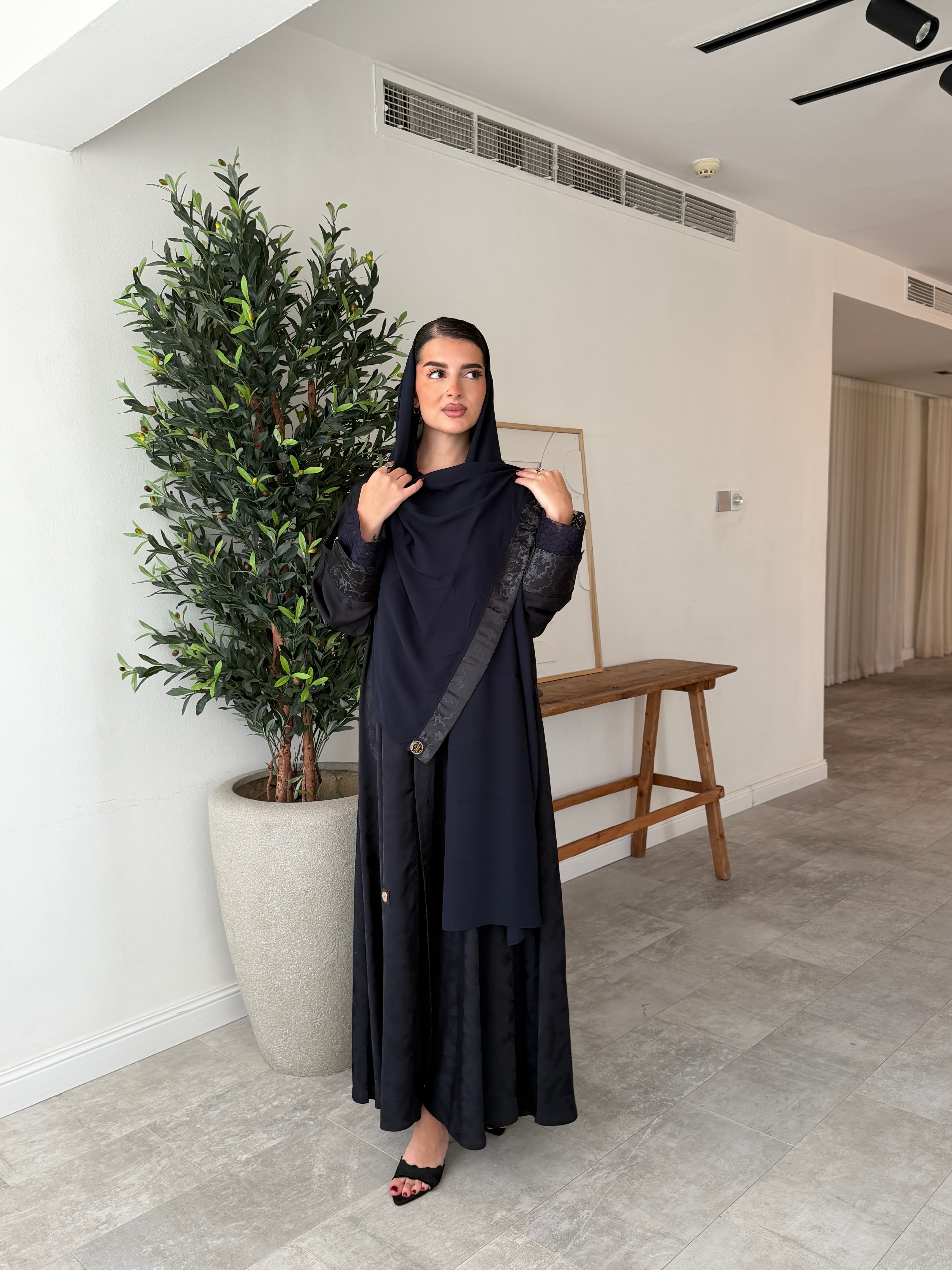 عباية دانتيل ماريا بني