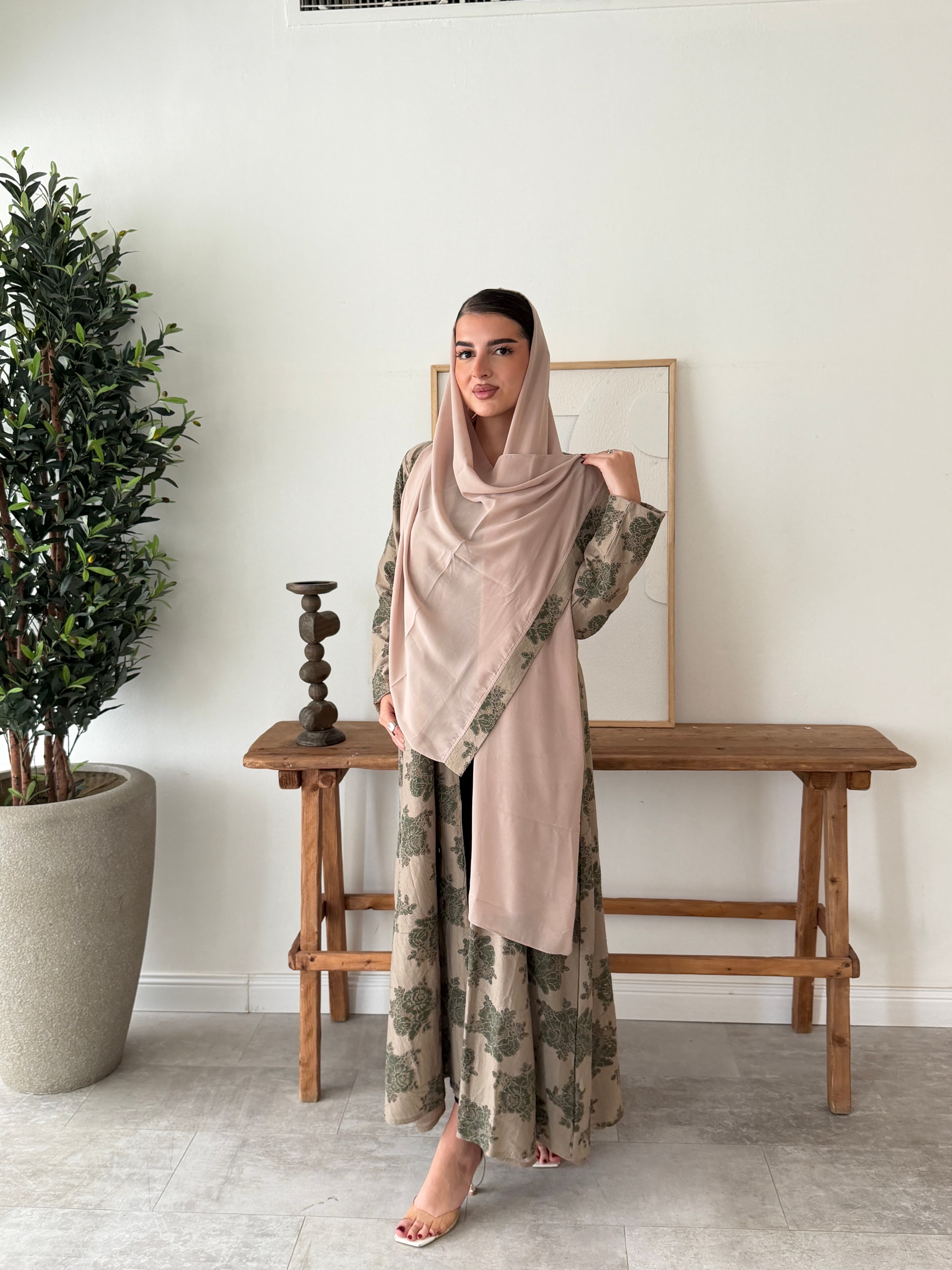 عباية غيمة اخضر